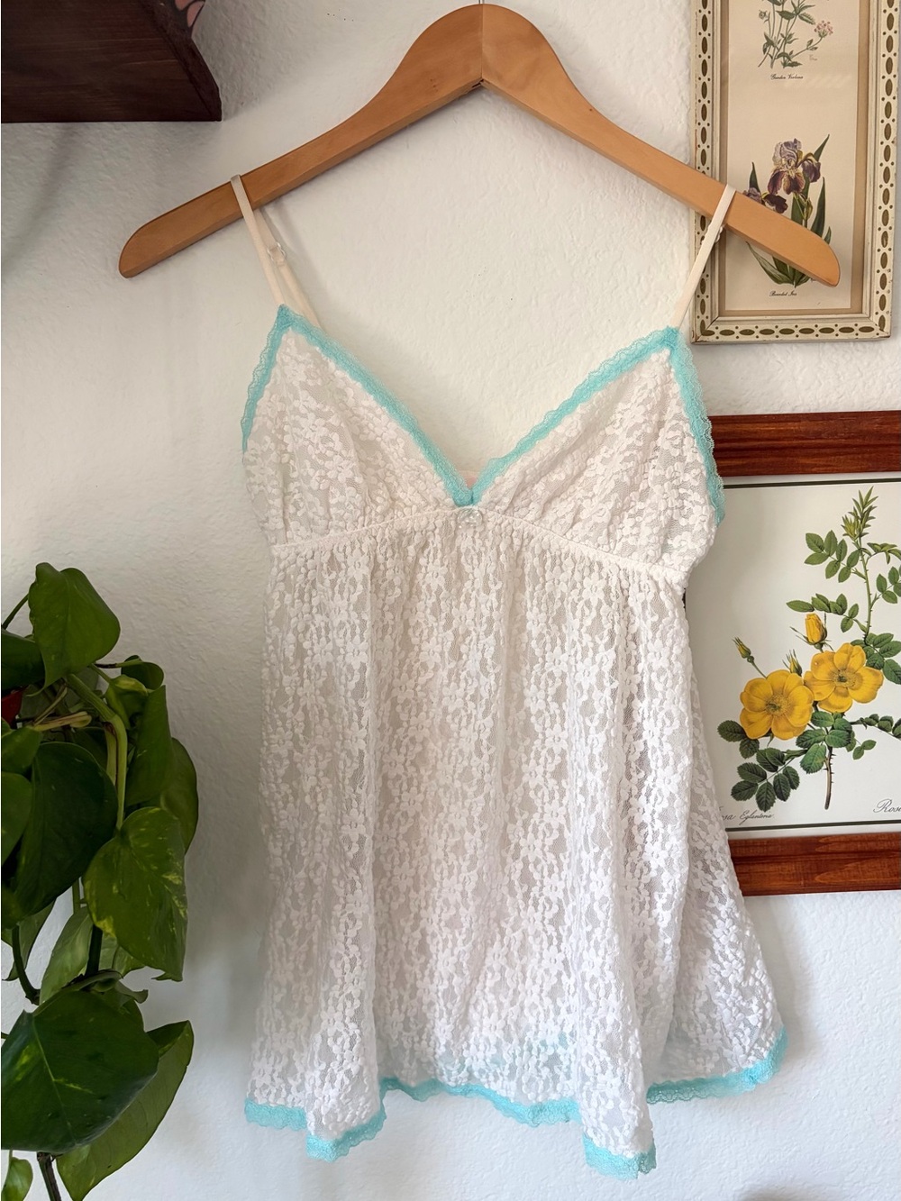 Victoria’s Secret Angels Y2K Babydoll Lace Cami with Bow - White Teal - Medium